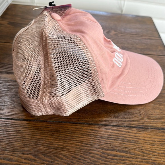 Ponyflo ponytail baseball cap “DOG MOM” pink - Picture 6 of 10